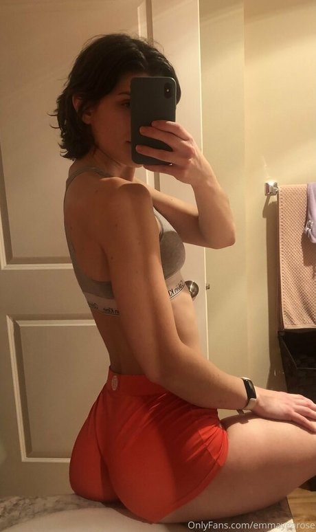 emmayearose pornographic star pic