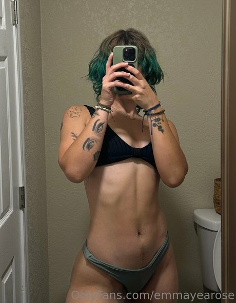 emmayearose Profile pic