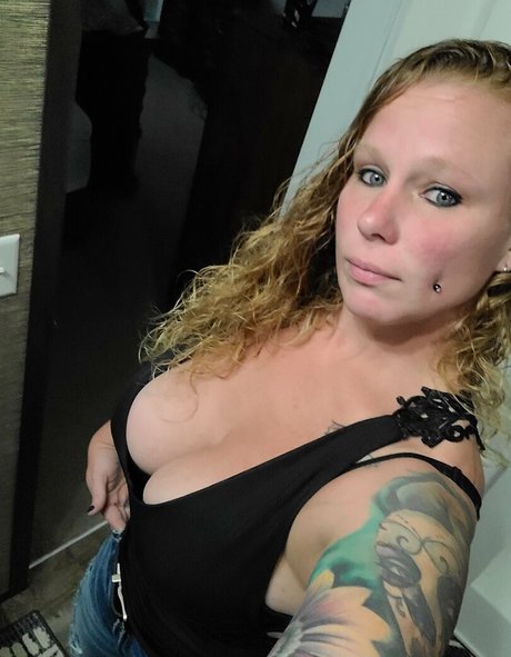 bigbootymandyj1981 erotic actress pic