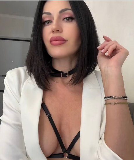 Arinaumka model pretty archive