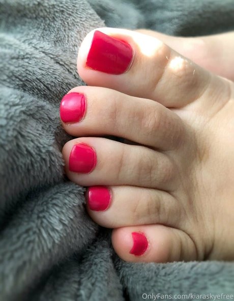 kiaraskyefree hot model galleries