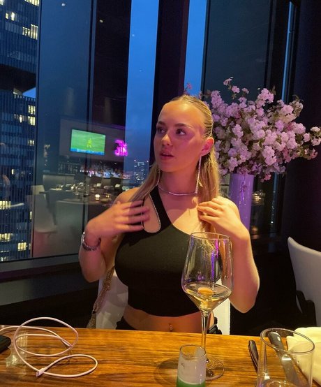 Gabriella Davies exclusive model photos