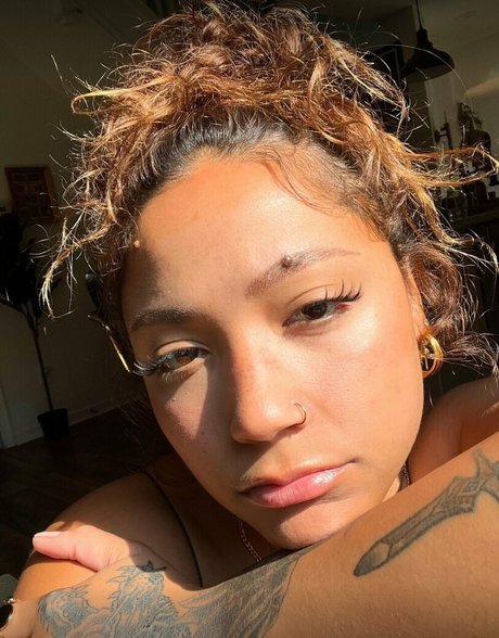 slimboygrfree pornstar top pic