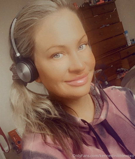 kennedinicolexoxo pornstar sexy pic