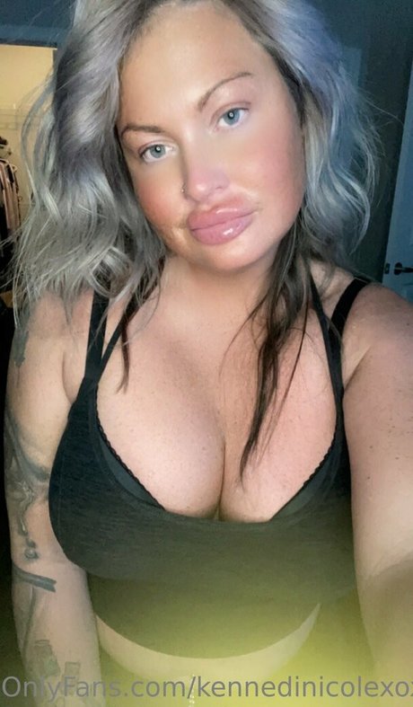 kennedinicolexoxo model naked pictures