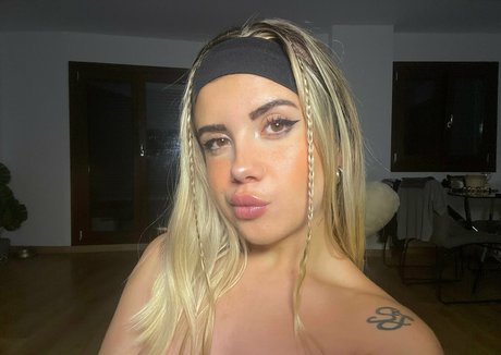 skinny model onlyfans free porn gallery