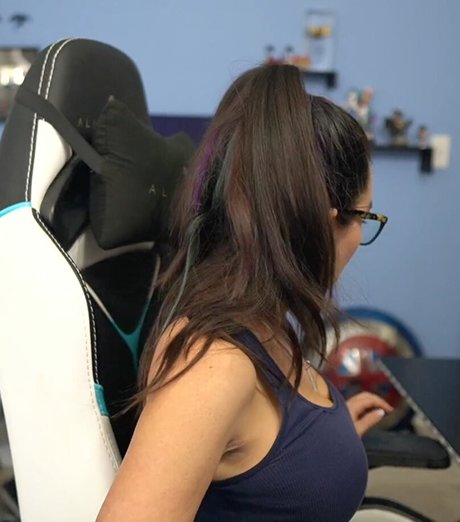 Trisha Hershberger model beautiful pics