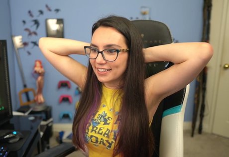 Trisha Hershberger pornstar erotic img