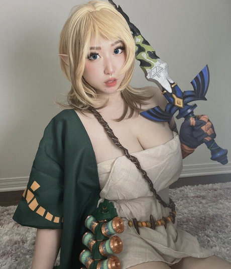 Tokimandee erotic pornstar img