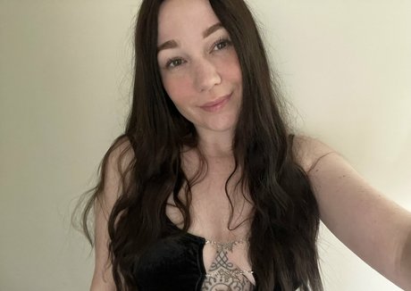 Itsbordie beautiful actress pic