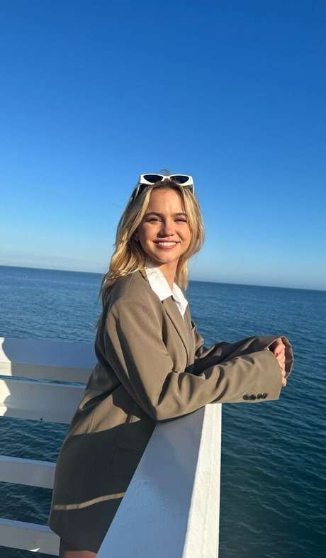 Emma Brooks pornographic star pics