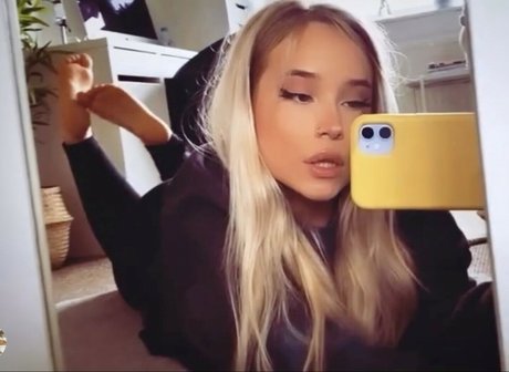 Decadex star pretty photo