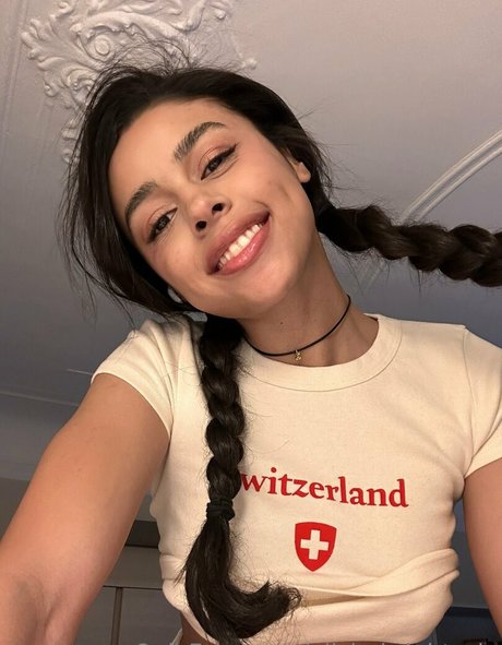 alishabright vip naked actress gallery