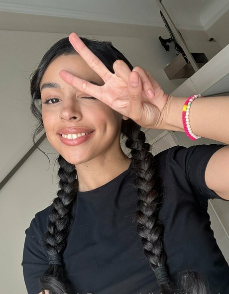 alishabright vip free actress images