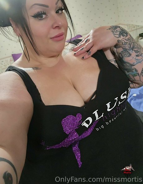 missmortis xxx pornstar img