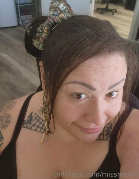 missmortis pornstar pretty picture