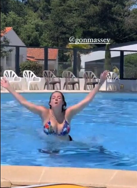 petite brunette onlyfans beautiful xxx gallery