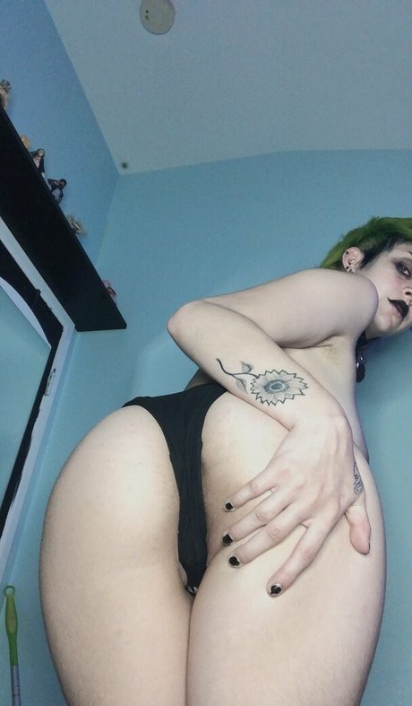 boozygremlin free actress galleries