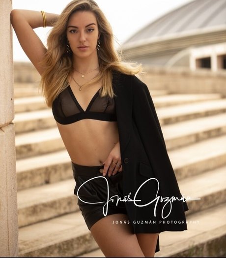 Lyzabeeth Profile pic