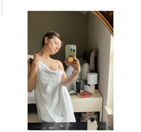 girloncinema model high quality galleries