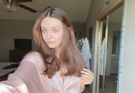 girloncinema pornstar nude images