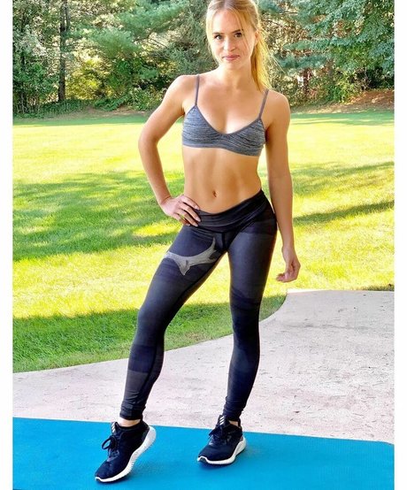 Ryann Shane pornstar sex photos