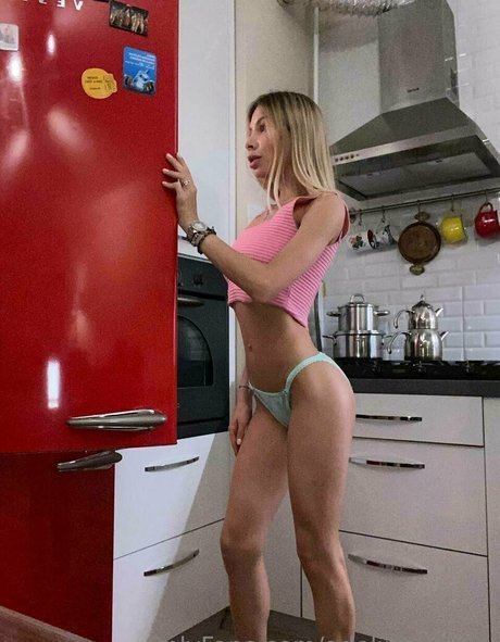 adelina white hd model pictures