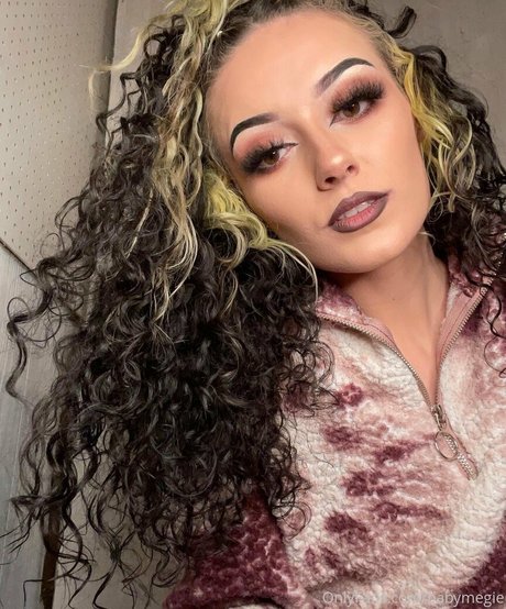 Babymegie star porn pictures