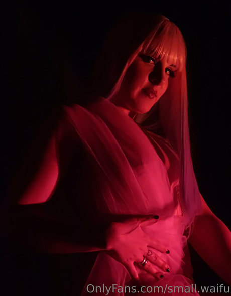 small waifu hot model galleries