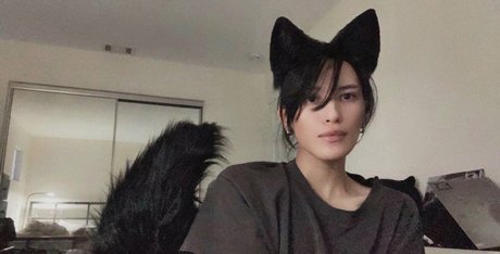 deathlooming star nudes archive