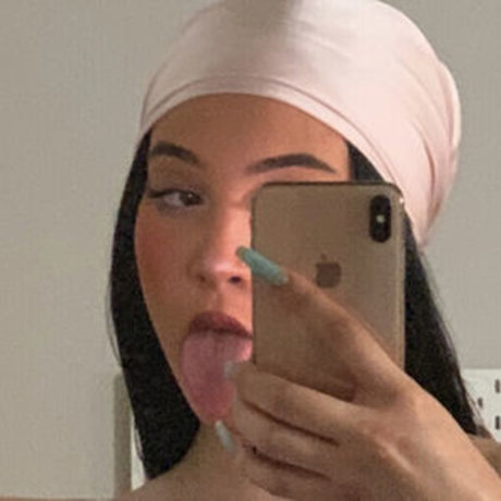 Nisuhhh pornstar sexy image