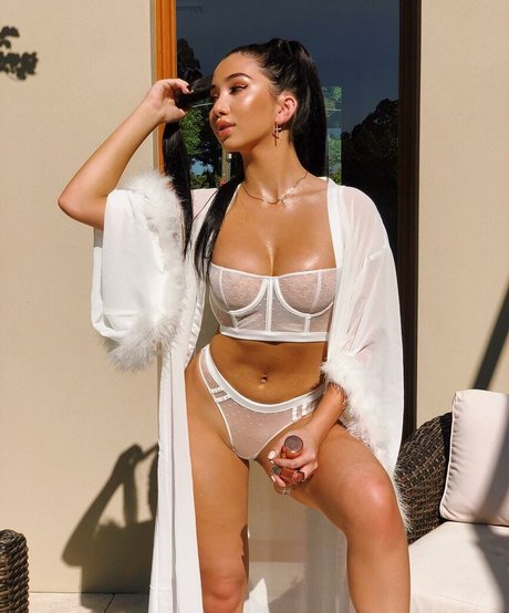 Lumma Aziz exclusive actress photos