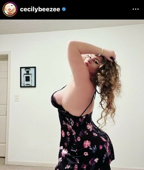 flat chested onlyfans pornos galleries