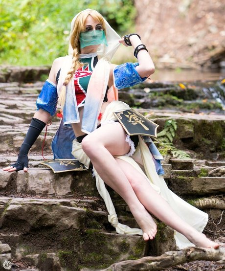 CrystAAHHL model perfect pic