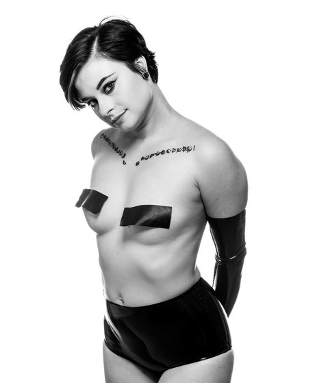 Harliantihero pornstar images