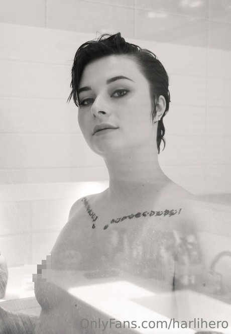 Harliantihero exclusive actress picture