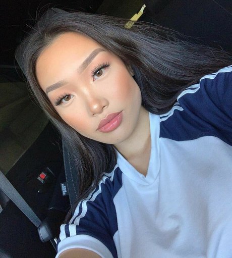 Shallyzsa nudes star images