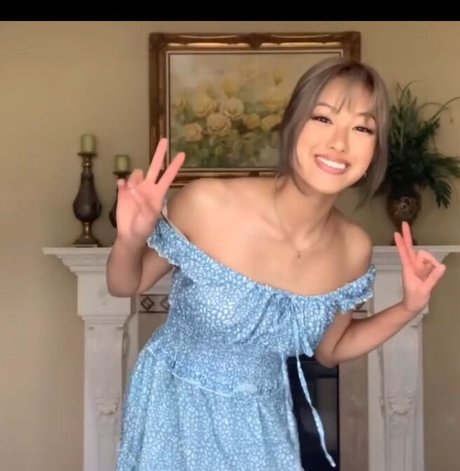 Gabby hua beautiful actress img