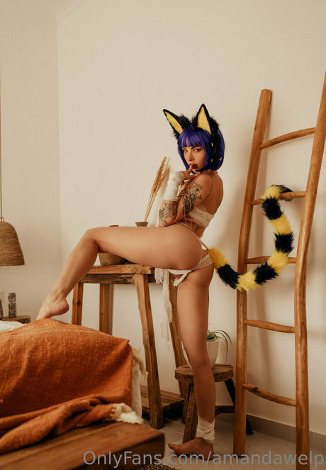 curvy shemale onlyfans nude image