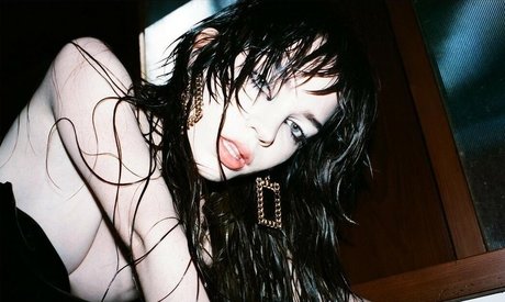 Sophie Thatcher hd star picture