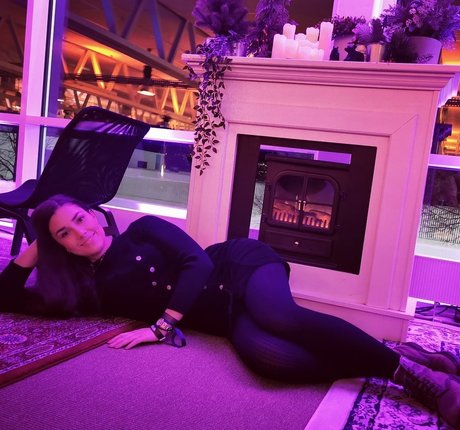 yabbe sex actress photos