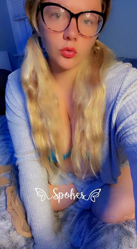 theamputeebitch model perfect gallery