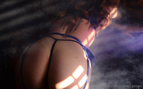 cosmicpetals hd actress picture