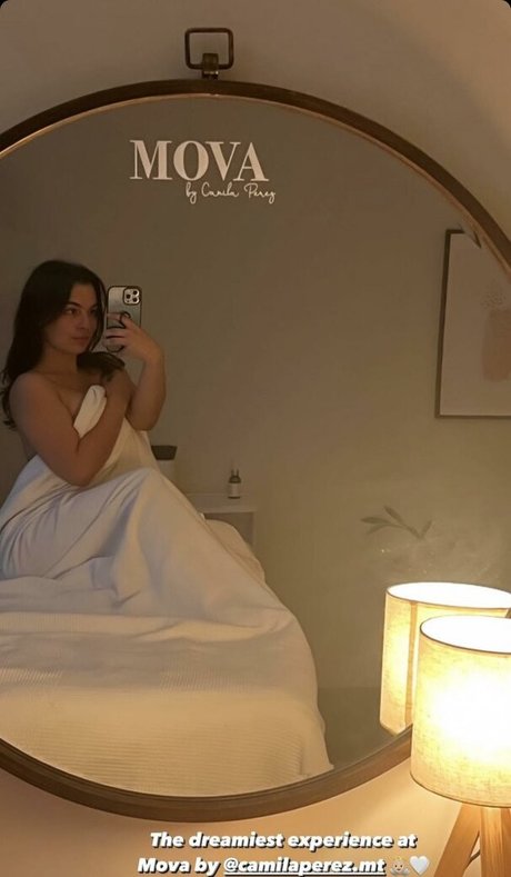 Isabella Gomez porn model gallery