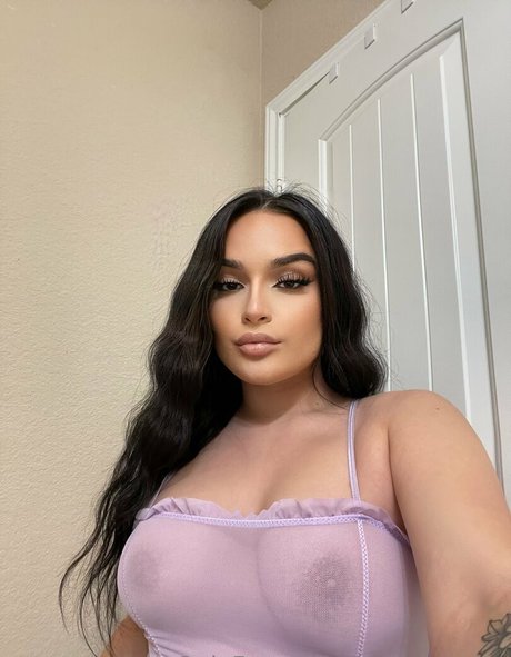 justine2juicy top actress pics