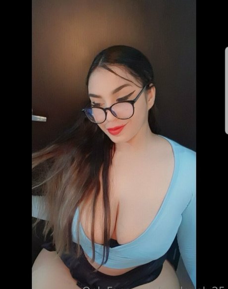 mialovely25 pornstar nudes images