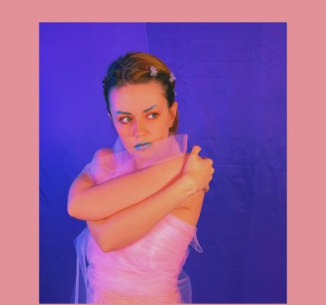 curvy redhead onlyfans pretty photos