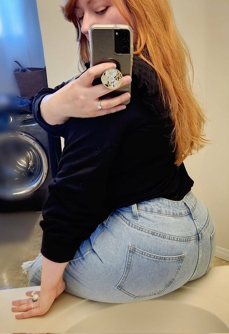 Lucahjin star nude photo