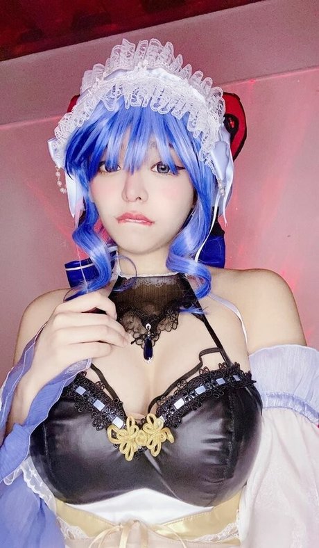 Meiflurryy naked star img