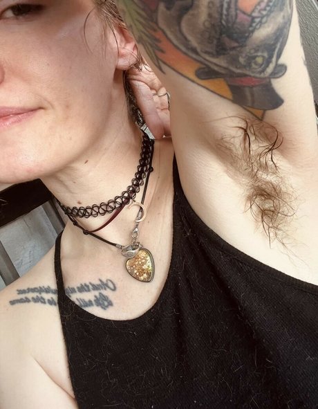 Hairy Women high quality model picture